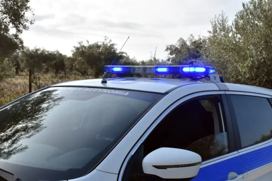 Κρήτη: Άνδρας απειλούσε με μαχαίρι δύο γυναίκες και ένα ηλικιωμένο ζευγάρι σε γειτονιά του Ηρακλείου