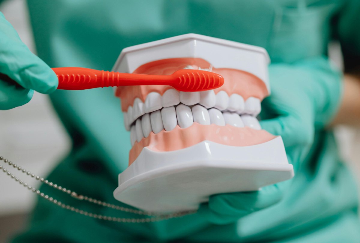 Η υγιεινή των δοντιών δεν προστατεύει μόνο τα δόντια