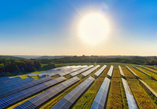 Πράσινη μετάβαση: Η καλύτερη απάντηση στην ενεργειακή κρίση;