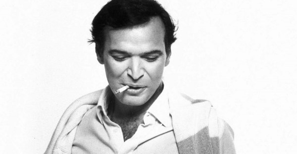 Ένα αντίο στον Γιώργο Μαρίνο – Διώξε τη λύπη παλικάρι, πάμε μια βόλτα στο φεγγάρι