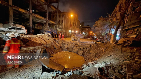 Ιράν: Απανωτοί βομβαρδισμοί στην Τεχεράνη και συγκρούσεις στον Λίβανο – Μαίνεται ο πόλεμος ένα μήνα μετά