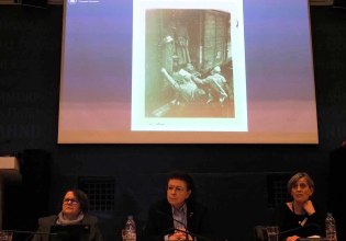 Μενδώνη για τις φωτογραφίες των 200 της Καισαριανής: «Σε 13 μέρες φέραμε εις πέρας όλη τη διαδικασία»