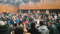 Κοσμοσυρροή στη Θεσσαλονίκη σε εκδήλωση υποστηρικτών του Αλέξη Τσίπρα