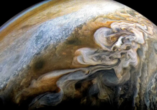 Στον πλανήτη Δία, οι κεραυνοί ξεσπούν με την ισχύ πυρηνικού όπλου