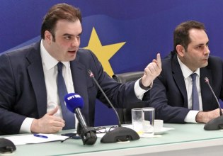 Σε εξέλιξη η εξειδίκευση των μέτρων για fuel pass και παρεμβάσεις σε ακτοπλοϊκά εισιτήρια