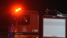 Αγιοι Ανάργυροι: Εμπρηστική επίθεση σε καφετέρια – Εσπασαν την τζαμαρία και έβαλαν φωτιά