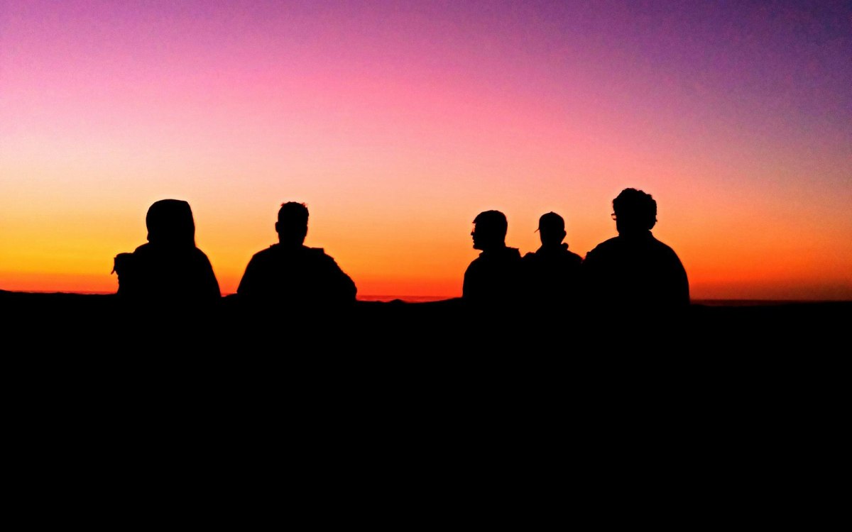 Άκρως Ζωδιακό: Τα Do’s και Don’ts στα ζώδια σήμερα [Κυριακή 0θ.03.2026]