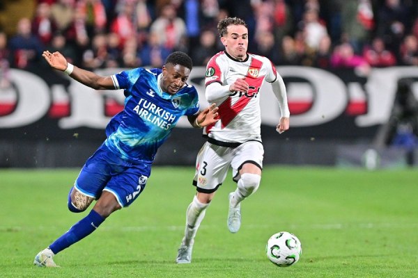 Conference League: Ήττα… πρόκρισης για τη Ράγιο Βαγιεκάνο (0-1) – Με εμφατικό τρόπο η AZ (4-0)