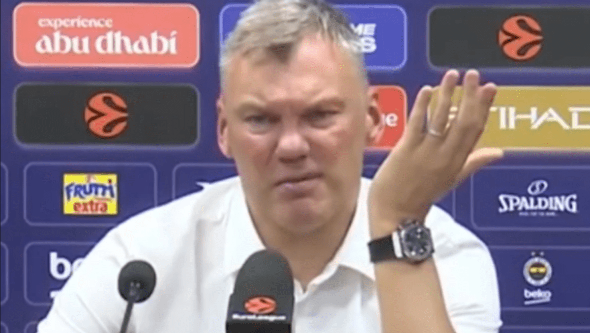 Ο Γιασικεβίτσιους νευρίασε με ρεπόρτερ: «Πηγαίνετε σε σχολή δημοσιογραφίας;» (vid)