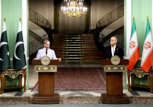 Ιράν: Ο πρόεδρος Πεζεσκιάν μίλησε με τον πρωθυπουργό του Πακιστάν που επιδιώκει ειρηνευτικό ρόλο