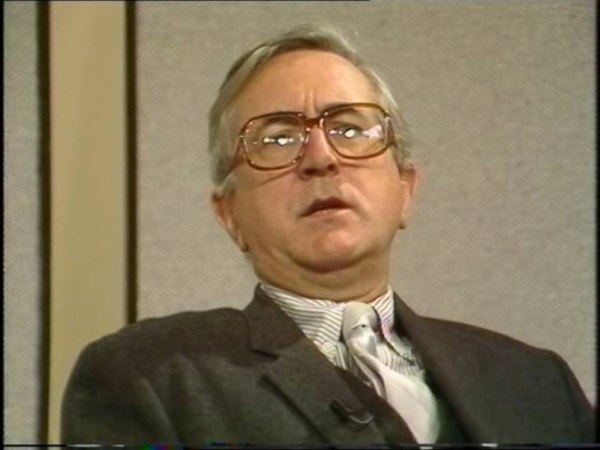 Ο Λεν Ντέιτον ήταν «ο πιο αγράμματος συγγραφέας που υπήρξε ποτέ»