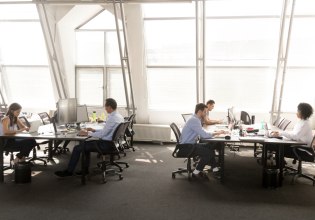 Ισχυρό επενδυτικό ενδιαφέρον για τα επαγγελματικά ακίνητα – «Πρωταθλητές» τα πράσινα γραφεία