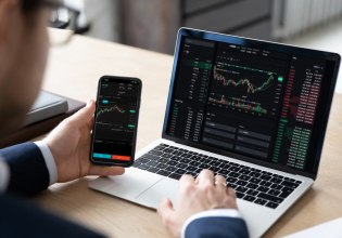 Πώς δρούσαν οι απατεώνες με τα crypto – Τι αποκάλυψε η έρευνα της ΕΛ.ΑΣ. για τα θύματα μέσω social media