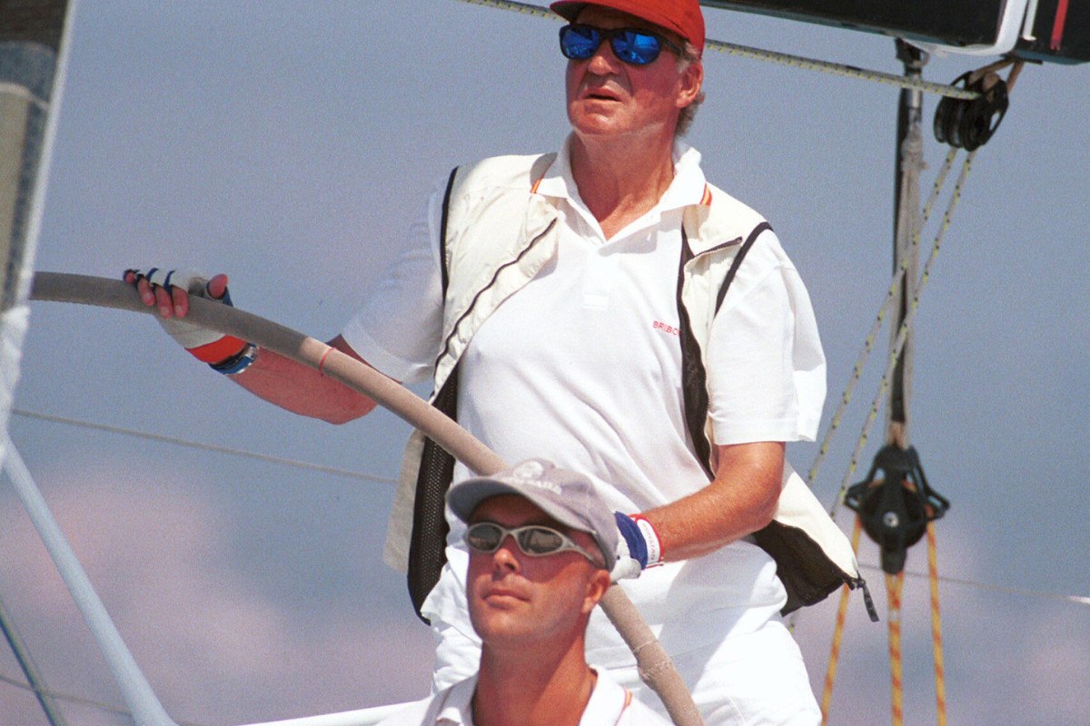 Σωτήρας ή συνωμότης; Η αλήθεια για τον έκπτωτο βασιλιά Χουάν Κάρλος μέσα από τα κρυφά αρχεία