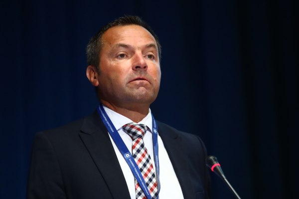 Ο αδιόρθωτος κύριος Λανουά και η χαμένη διαφάνεια