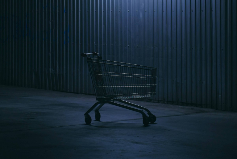 Ακρίβεια: Ο πόλεμος… στα ράφια των σούπερ μάρκετ – Οι ανατιμήσεις βάζουν «φωτιά» στην τσέπη