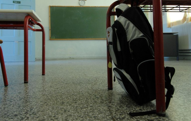 Υπ. Παιδείας για τον θάνατο της εκπαιδευτικού στη Θεσσαλονίκη: «Να μην εξάγονται βεβιασμένα συμπεράσματα»