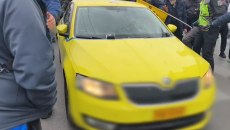 Απεργία ταξί: Στιγμές μεγάλης έντασης στο Σύνταγμα – Προπηλακισμός αυτοκινητιστή που δεν απεργούσε