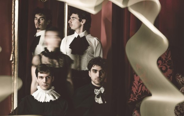 «Η Χρονιά χωρίς Καλοκαίρι»: Το νέο έργο του Γιάννη Καλαβριανού στο Θέατρο Ολύμπια