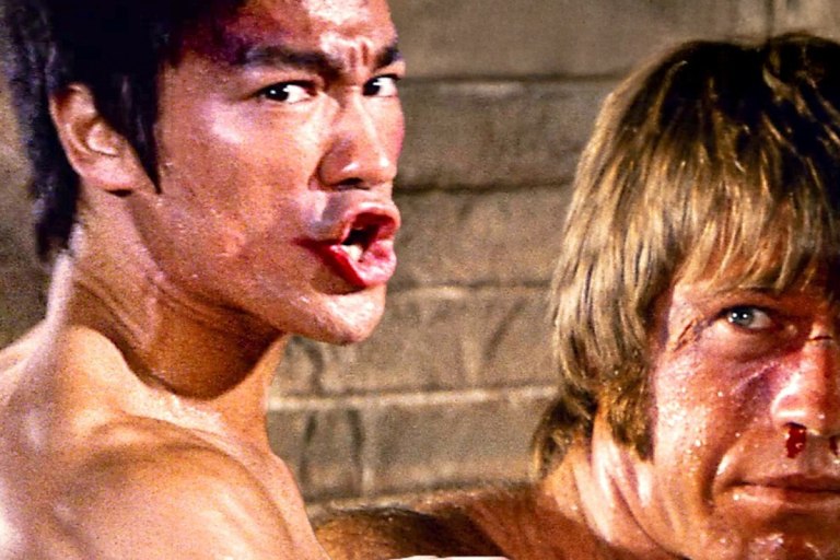 «Θέλω να τον σκοτώσω»: Η άγνωστη στιχομυθία Μπρους Λι και Τσακ Νόρις και το ρίσκο