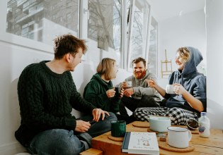 Μπορούν οι δυνατές φιλίες να μας χαρίσουν χρόνια ζωής;