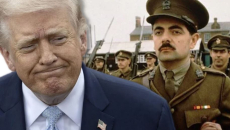 «Προφητικός» Ρόουαν Άτκινσον – Ξεγυμνώνει τη στρατηγική εμμονή της Ουάσιγκτον με τον πόλεμο στο Ιράν