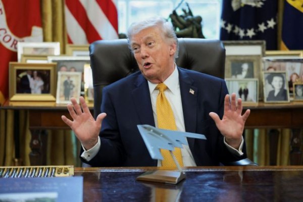 Ο Τραμπ εκτιμά ότι θα καθυστερήσει «περίπου ένα μήνα» το ταξίδι του στην Κίνα