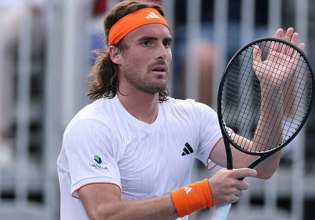 Εξαιρετικός Τσιτσιπάς νίκησε τον Ντε μινόρ και προκρίθηκε στον τρίτο γύρο του Miami Open