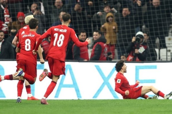 Τουρκία – Ρουμανία 1-0: «Βλέπουν» Μουντιάλ με Καντίογλου οι Τούρκοι