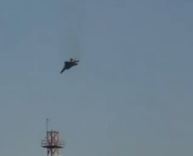 Κουβέιτ: Συνετρίβη αμερικανικό μαχητικό F-15 – Καπνός υψώνεται στην περιοχή που βρίσκεται η πρεσβεία των ΗΠΑ