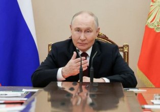 Η πρώτη αντίδραση του Πούτιν μετά τον θάνατο Χαμενεΐ: «Κυνική δολοφονία»