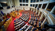 Ενημέρωση για τις εξελίξεις στη Μέση Ανατολή και Κύπρο ζητούν τα κόμματα στη Βουλή