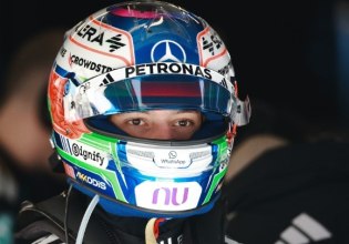 Ο Αντονέλι πήρε την pole position κι έγραψε ιστορία στη Σανγκάη