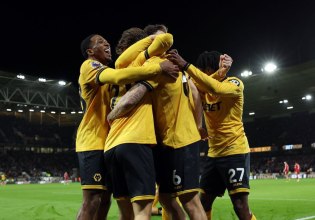 Γουλβς – Λίβερπουλ 2-1: «Κόκκινοι» για τα… θηρία, έχασαν και από τους «Λύκους»