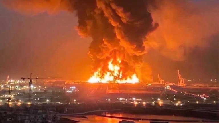 Ιράκ: Πλήγμα στην πολυεθνική βάση στο Ερμπίλ – Στις φλόγες μέρος του αεροδρομίου