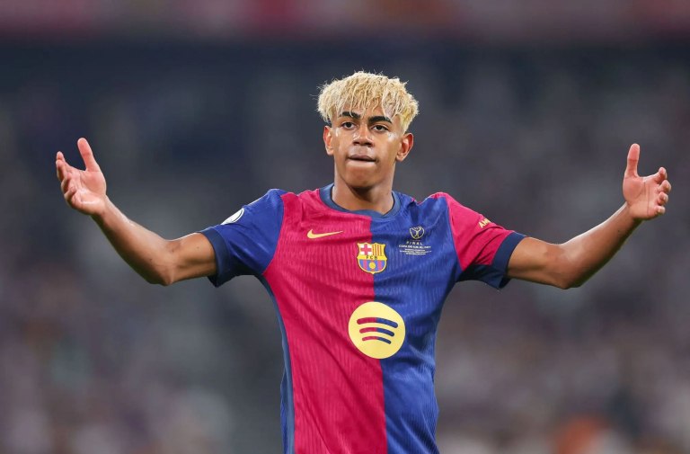 Η αποκάλυψη του Γιαμάλ για τα δύσκολα παιδικά χρόνια: «Οι γονείς μου ζούσαν στην πίεση»