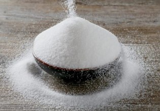 Η άνοδος του πετρελαίου «εκτοξεύει» και τη ζάχαρη