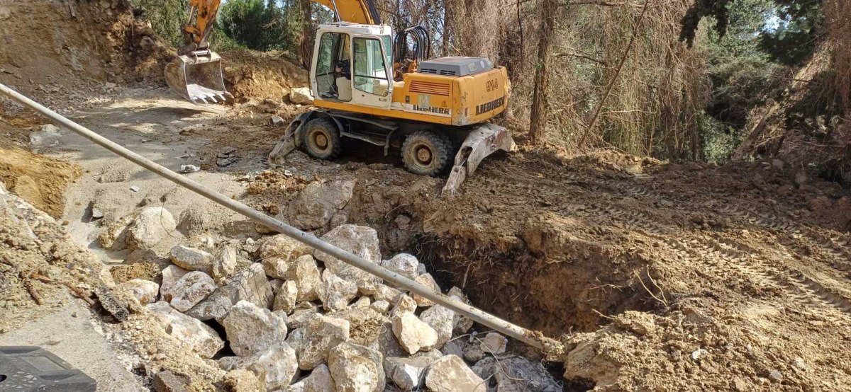Εργασίες αποκατάστασης συνεπειών κατολίσθησης στην Κέρκυρα