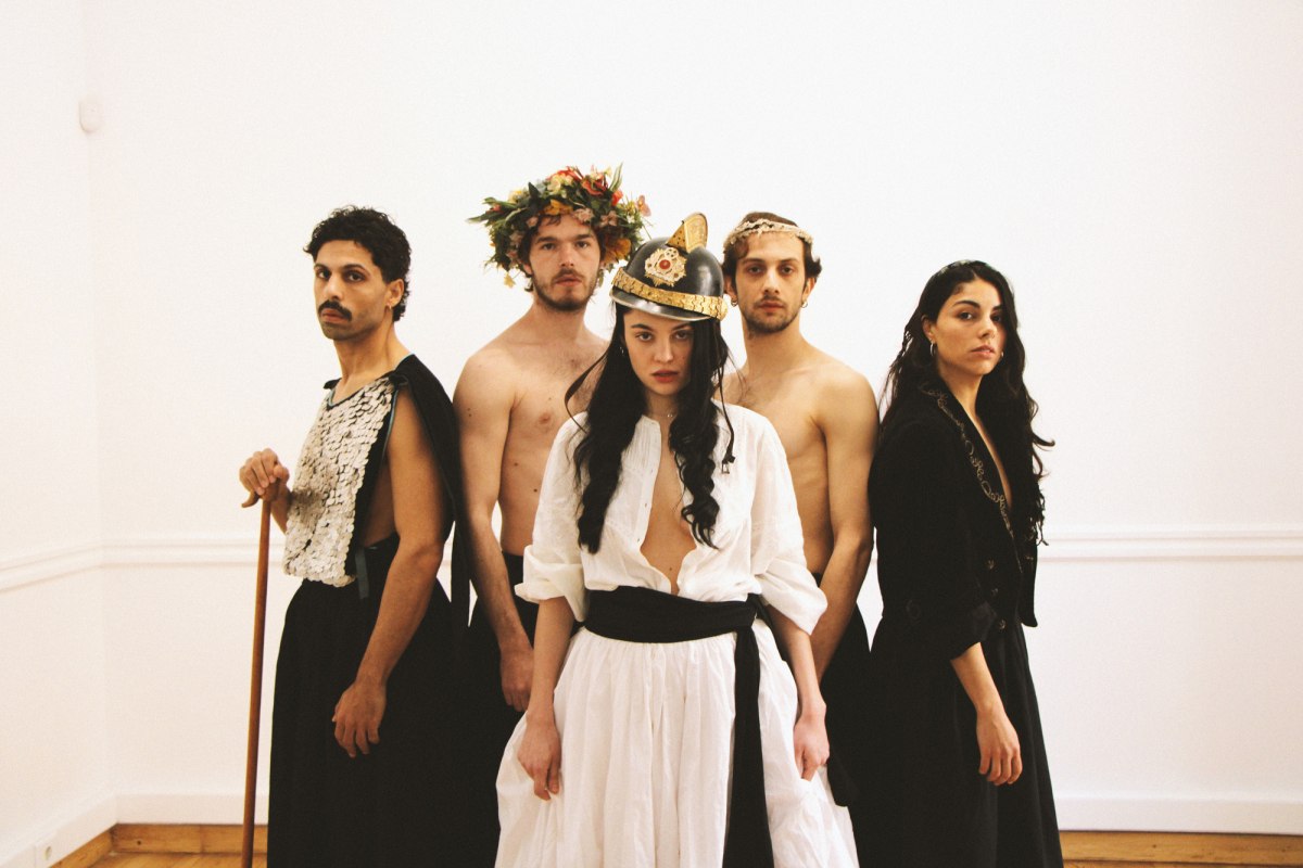 «Ο μαγεμένος βοσκός», σε σκηνοθεσία Γιάννη Σκουρλέτη στο θέατρο του Νέου Κόσμου