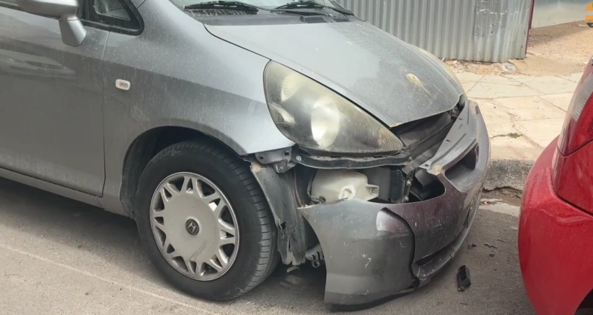 Αμπελόκηποι: Μεθυσμένη οδηγός τράκαρε σε 14 σταθμευμένα οχήματα προσπαθώντας να παρκάρει