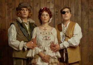 «Οι Στρατηγικές του Έρωτα»: Μια απολαυστική κωμωδία στο Θέατρο Θησείον