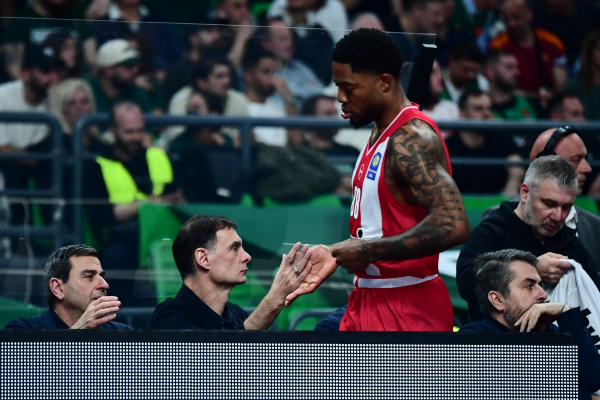 Νοκ άουτ για 15 μέρες ο Ταϊρίκ Τζόουνς