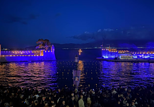 Πάσχα: Τα ξεχωριστά έθιμα της Μεγάλης Παρασκευής – Κατάνυξη, Επιτάφιοι και τοπικά δρώμενα