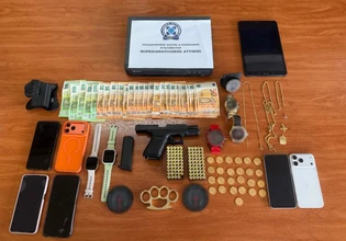 Παρίσταναν τους λογιστές ξεγελώντας δεκάδες θύματα – Πάνω από 1,2 εκατ. ευρώ η λεία, εννιά συλλήψεις