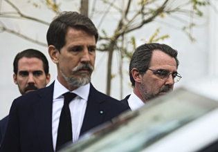 Ντε Γκρες και επίσημα: Με τη σφραγίδα του ΣτΕ ο Παύλος και ακόμη 9 μέλη της τέως βασιλικής οικογένειας
