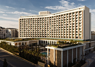 Conrad Athens The Ilisian: Νέα εποχή για το εμβληματικό τοπόσημο της Αθήνας