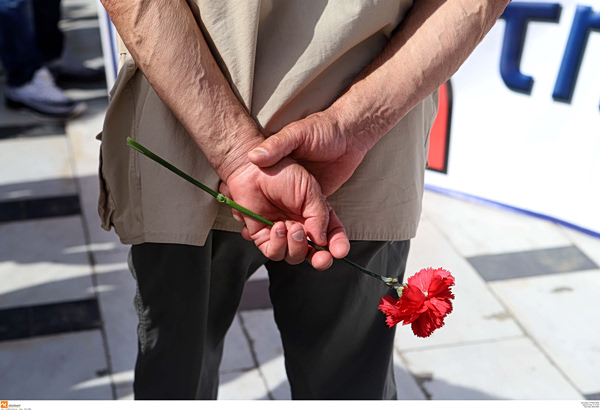 Εργατική Πρωτομαγιά: Συγκεντρώσεις σε όλη τη χώρα – Πώς θα κινηθούν τα ΜΜΜ στην Αττική