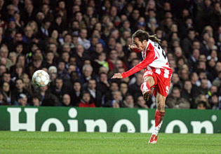 Πρώην παίκτης του Ολυμπιακού κάνει καριέρα στο YouTube!