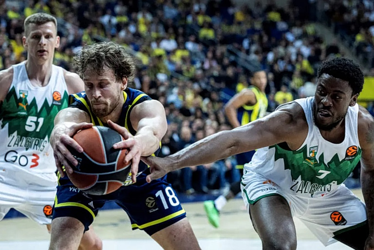 LIVE: Φενέρμπαχτσε – Ζάλγκιρις Κάουνας