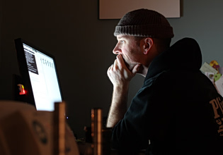 Τεχνητή Νοημοσύνη: Πώς η εμμονή των αφεντικών με το ChatGPT οδηγεί σε παράκρουση τους υπαλλήλους